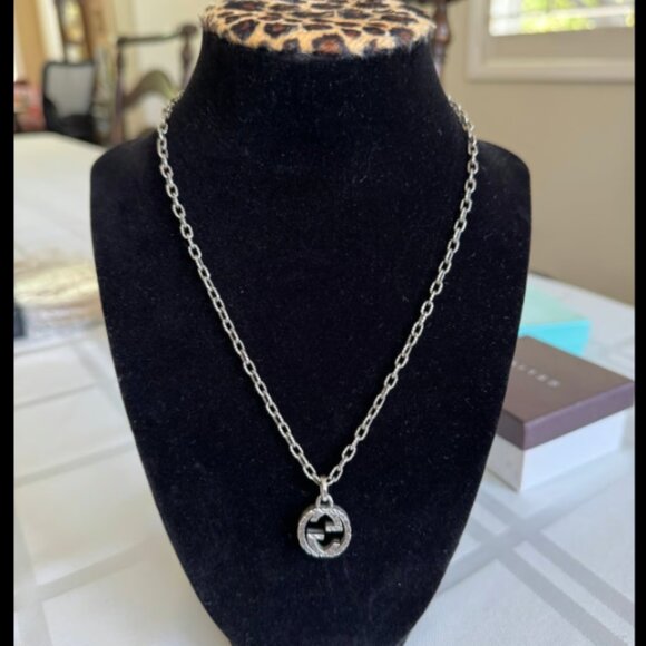 Gucci interlocking GG logo Necklace - Picture 2 of 10
